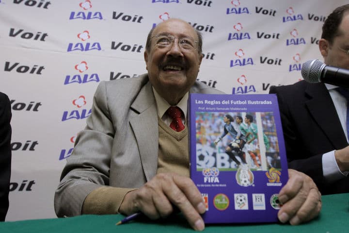 La Federación, en la que Yamasaki fue directivo, lamentó su fallecimiento y lo calificó como 'un pilar del arbitraje mundial y uno de los grandes personajes del balompié nacional' en una esquela publicada en su portal de Internet.