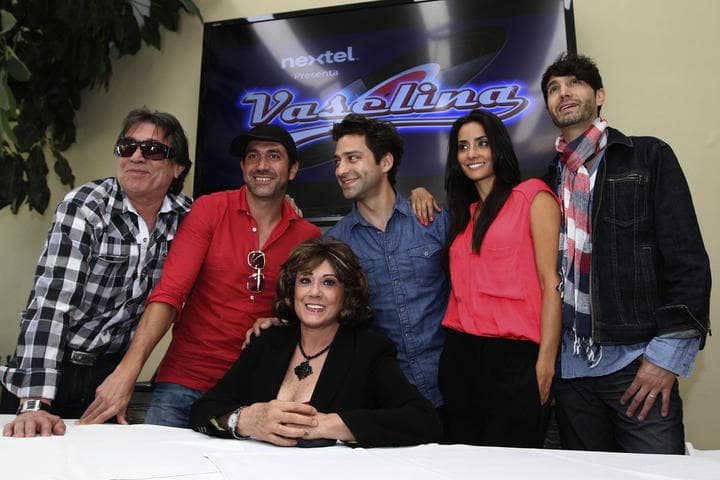 Para el ambicioso proyecto, Julissa lo producirá junto con su hijo Alejandro Ibarra, Paola Núñez y Ari Borovoy, con quien limó asperezas tras varios años de enemistad. (Notimex)