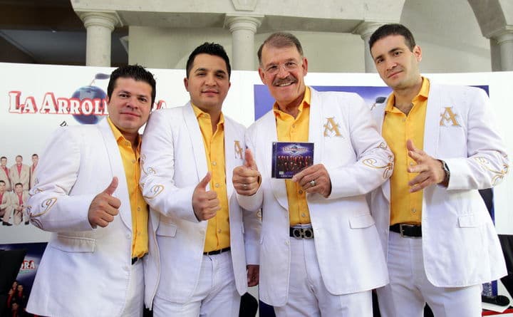 Con éxito. La Arrolladora Banda El Limón promociona el sencillo El ruido de tus zapatos, que se desprende del disco Gracias por Creer.