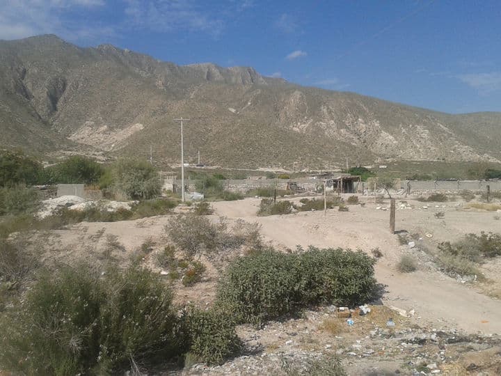 Inconformes. En esta zona del ejido La Luz hay más de 10 perforaciones y los habitantes no tienen agua.