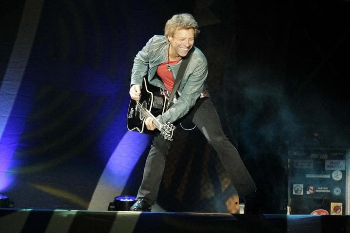 Bon Jovi cautivó con sus éxitos a los 48 mil asistentes en el Foro Sol de la Ciudad de México. (El Universal)