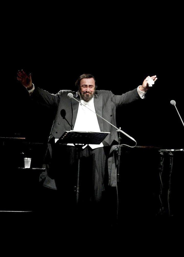 Pavarotti fue un lírico que contribuyó a los esfuerzos por popularizar la ópera fuera del ámbito operístico (ARCHIVO)