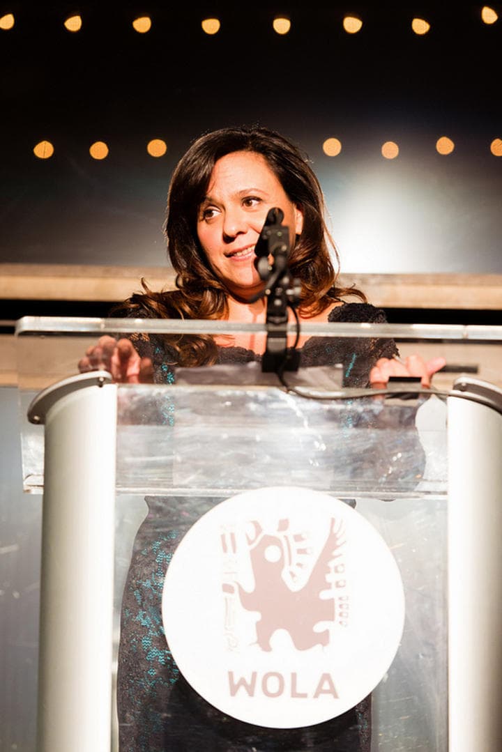 La oficina para Asuntos Latinoamericanos entregó el premio WOLA de Derechos Humanos 2013 a la periodista mexicana Marcela Turati. (EL SIGLO DE TORREÓN)