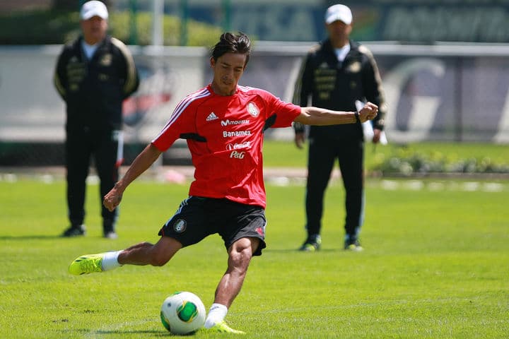 Durante sus primeros llamados, el capitán de Tigres nunca fue utilizado por los estrategas, aunque luego se descartó él solo por problemas familiares. Lucas Lobos se apunta para ir a Brasil 2014