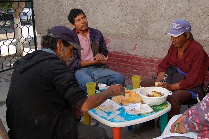 Cuidado. Llama el IMSS a disfrutar de los recalentados de la temporada sin riesgos para la salud.