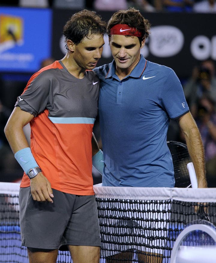 Rafa se llevó el juego por parciales de 7-6 (4), 6-3, 6-3 sobre Roger. (AP)