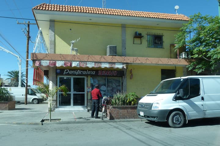 Panadería. En la Panificadora Bravo, los ladrones cometieron un robo y se llevaron a la encargada.