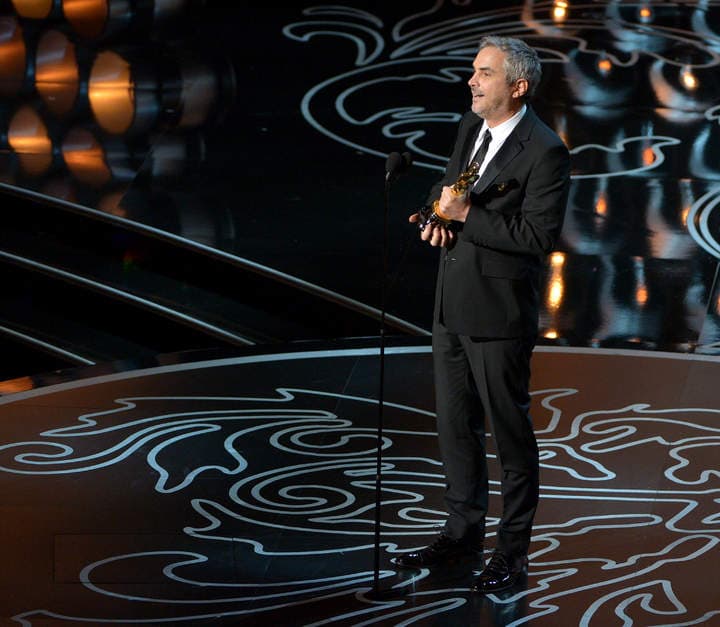 Alfonso se convierte en el primer director latinoamericano en ganar el premio a Mejor Director. (AP)