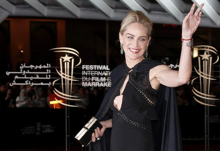 La actriz y productora estadounidense Sharon Stone, ganadora de un Globo de Oro como Mejor Actriz Dramática, celebra este lunes 56 años, tras viajar recientemente a Canadá para rodar el capítulo piloto de la serie “Agent X”. (ARCHIVO)