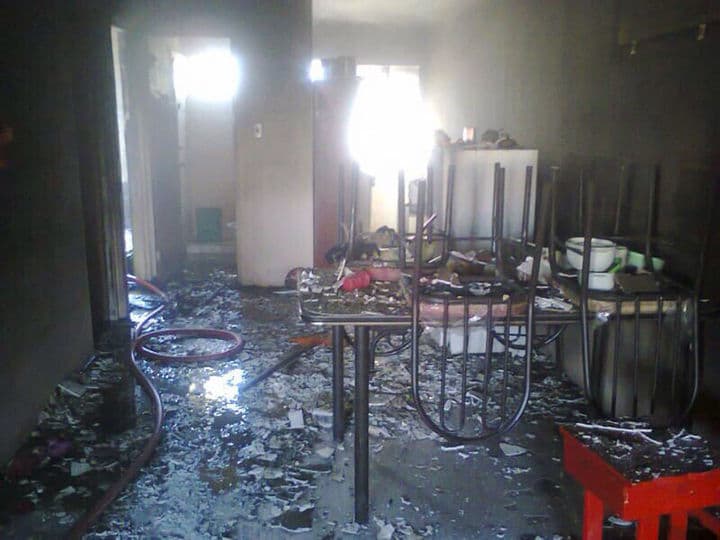 Pérdidas considerables. Todas las pertenencias de la familia se consumieron con el incendio.