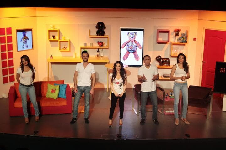 El público que asistió a la segunda función en el Teatro 'Virginia Fábregas', del Centro Teatral 'Manolo Fábregas', reflexionó acerca del tema del amor, pero también rió a carcajadas con las historias que presenta la pieza que el sábado pasado cumplió sus primeras 100 representaciones. (Notimex)