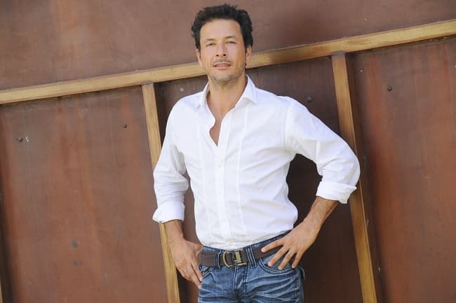 “La veo como una película que se apega el género de cine negro, policiaco, thriller, evidentemente como una fusión de cosas que la vuelven un híbrido pero eso resulta interesante”, afirmó el actor. (Archivo)