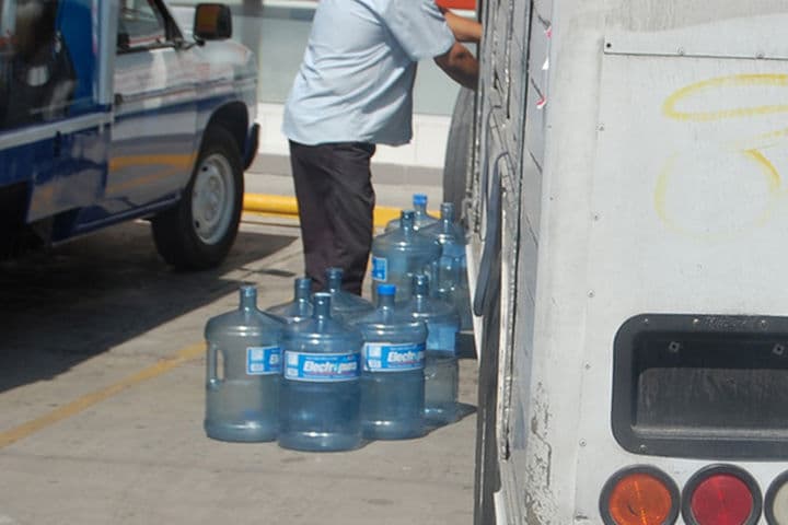 Verificación. Regulación Sanitaria muestreará a la marca Electropura tras queja de ciudadano.
