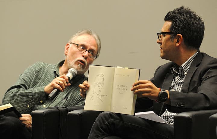 Presentación. Conaculta presentó una versión facsimilar del primer libro del poeta Efraín Huerta.