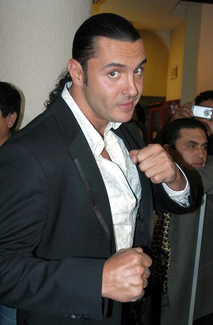 El luchador Latin Lover tuvo un tremendo error el pasado domingo en el programa “Bailando por un Sueño” . (Archivo)