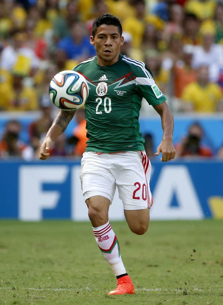 Javier Aquino participó en el Mundial de Brasil 2014 con México. (EFE)