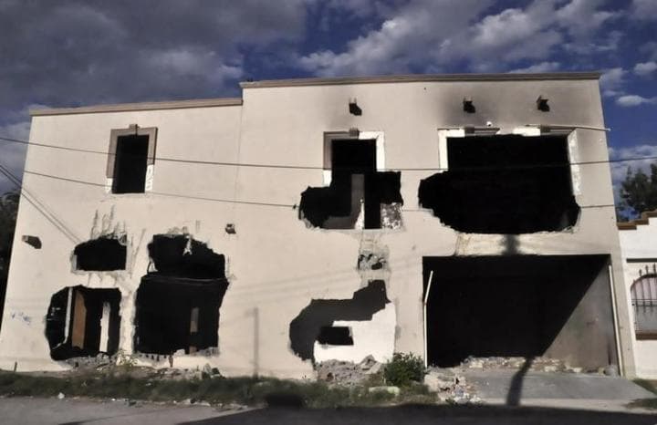 Luis Reynaldo Tapia, alcalde de dicho Ayuntamiento, dijo que los inmuebles se han convertido en sitios malvivientes, por lo que “queremos limpiar, quitar esa infección visual que tiene el municipio”.