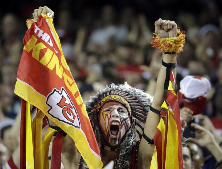 El Arrowhead Stadium es otra vez la sede deportiva sin techo donde más ruido se genera. (AP)