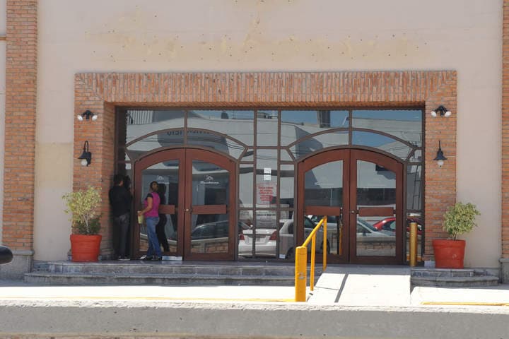 Cierre de negocio. Debido al alto costo del arrendamiento, Sanborn’s de Independencia cerró sus puertas.