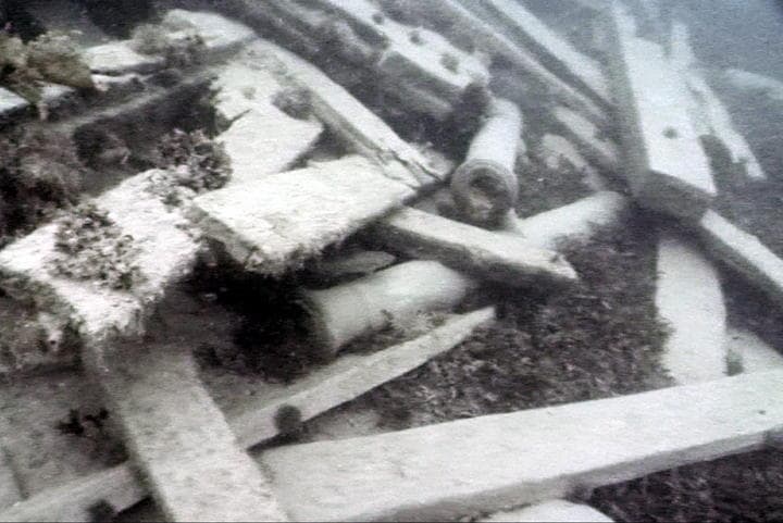Los dos barcos, Terror y Erebus, quedaron atrapados en el hielo en 1846 entre las islas Somerset y Prince of Wales por los errores cometidos por su comandante, John Franklin. (EFE)