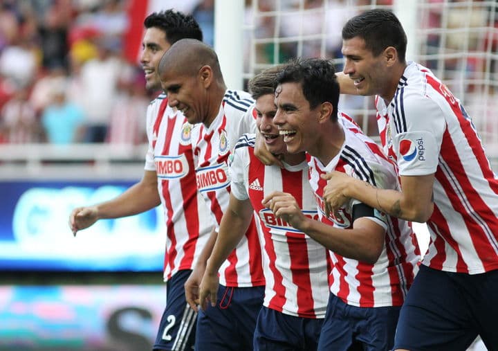 El presidente del Club Guadalajara aseguró que buscan conseguir 60 por ciento de los puntos que quedan y de ser así le darán bono a jugadores. Premiarán a jugadores de Chivas si ganan partidos