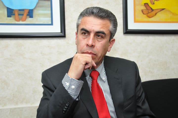 Cargos. Fue presidente municipal de la capital de Durango y dos veces legislador.