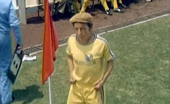 Vistió la camiseta del equipo de Coapa en las famosas películas de 'El Chanfle'. (Especial)