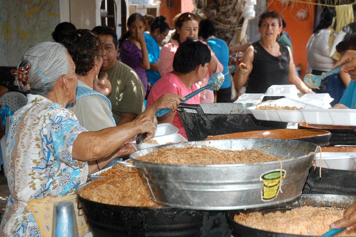 Año con año, en fechas en que se celebra a San Judas Tadeo o a la Virgen María de Guadalupe, no son pocas las familias laguneras que los veneran con las tradicionales reliquias. (EL SIGLO DE TORREÓN)