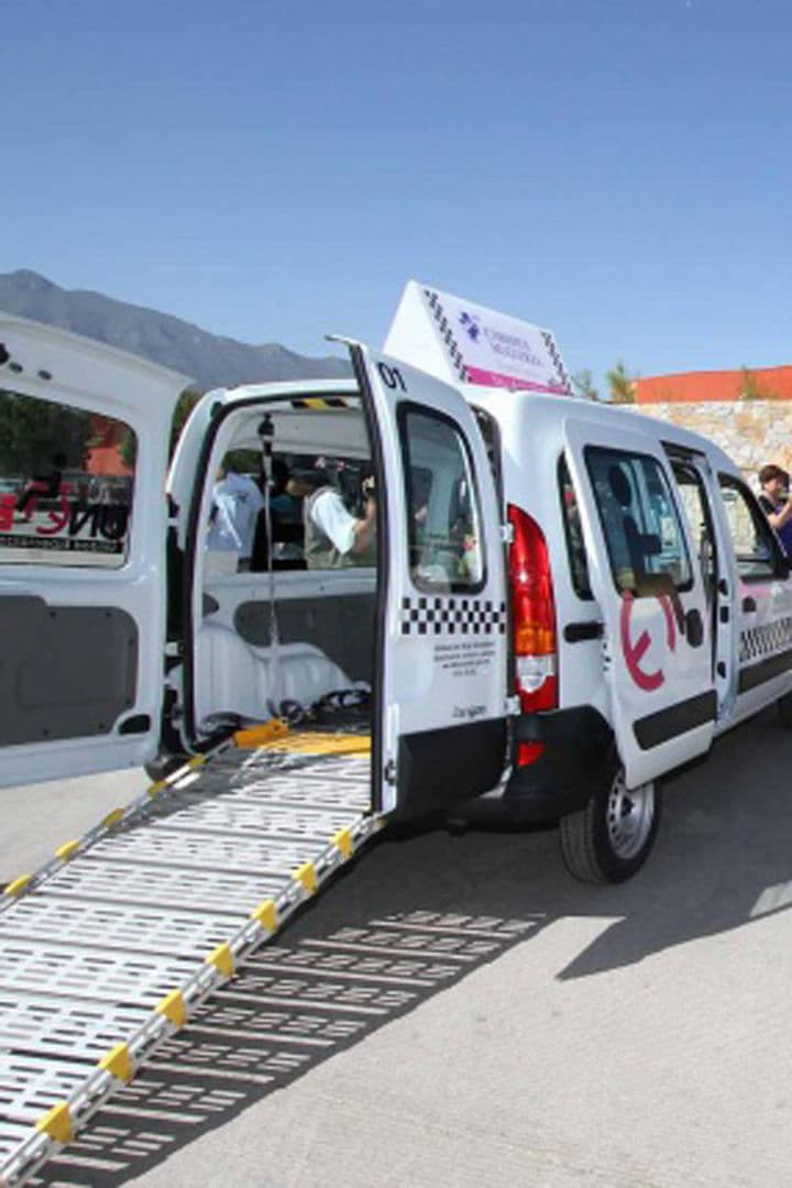 Programa. Busca DIF traer a Torreón taxis para personas discapacitadas.