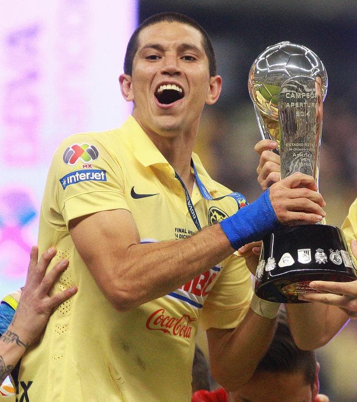 'Sin ser oficial, todo parece indicar que es Santos. Es un gran equipo, con gran entrenador, grandes jugadores, y cuando esté integrado voy a dejarlo todo y voy por más, quiero dejar huella', comentó Molina. (Archivo)