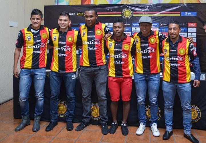 La Directiva de Leones Negros dijo que las contrataciones fueron para fortalecer el ataque del equipo. (Twitter)