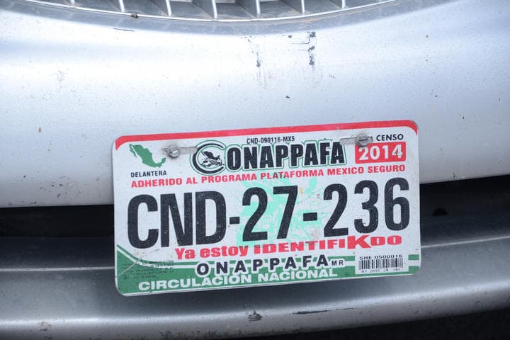 A la gente se le invita a que haga su canje de placas, que cambie las del año pasado y ponga las de este año. Los vehículos de Onappafa están circulando', dijo Barrios.