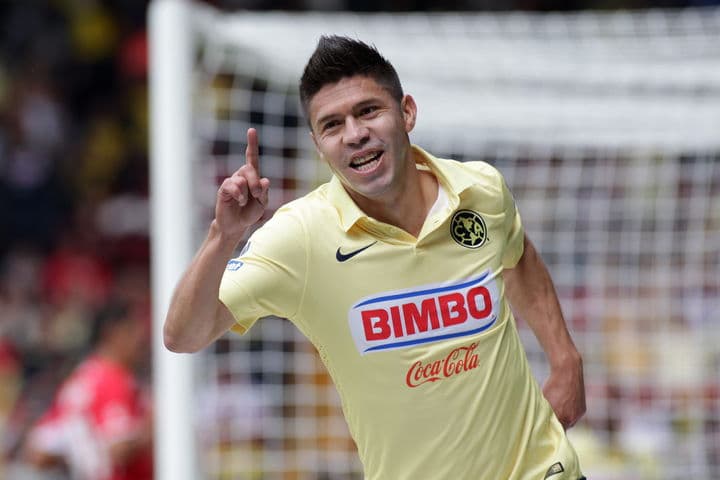 El lagunero Oribe Peralta fue incluido en la lista de los 50 mejores goleadores de 2014 según la Federación Internacional de Historia y Estadística. (EFE) Peralta, entre los 50 mejores delanteros