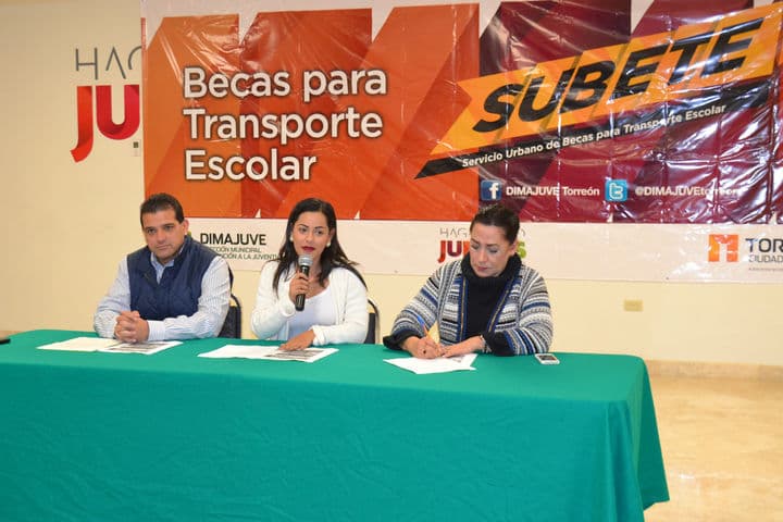 Quedan fuera. El programa de Becas para Transporte no beneficiará a estudiantes de la zona rural, ya que sus unidades no cuentan con sistema de prepago.