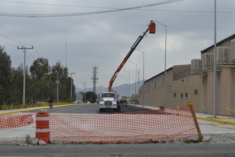 Casi listas. En días se abrirán las calles del Parque Industrial que se encuentran en rehabilitación como la Valle del Guadiana. (EL SIGLO DE TORREÓN)