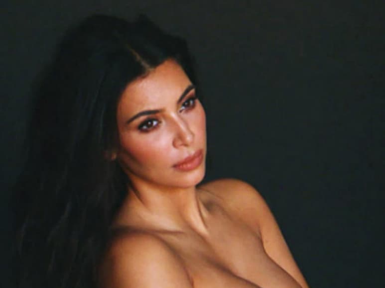Kim luce sensacional en su nueva sesión fotográfica como parte de la publicidad de su 'reality show'. (E!)