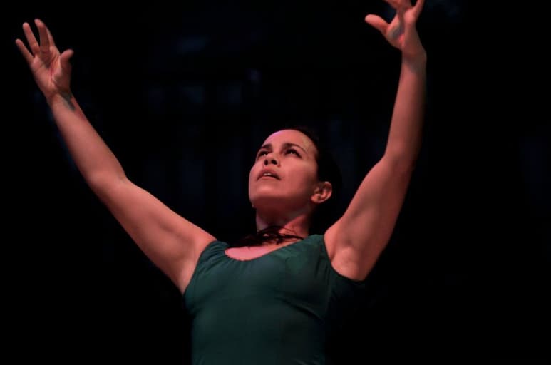 Vocación. Actualmente, Valeria es instructora de tiempo completo de flamenco.