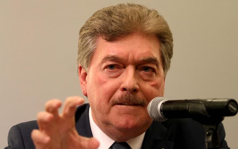 Los diarios que conforman Grupo Healy se han dado a la tarea de evidenciar la situación precaria que padecen aspectos importantes de la situación económica y financiera de Baja California, así como de asuntos personales del gobernador, pero que trascienden al ámbito público. (ARCHIVO)