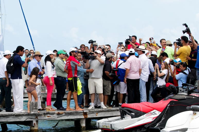 Levy se jacta de ser el único hombre en navegar toda la costa de México en solitario a bordo de un Kayak, una aventura que hizo realidad en 2008. (EFE)