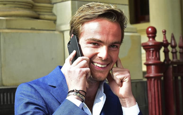 Van der Garde tenía un contrato para ser uno de los pilotos de pruebas del equipo en esta temporada, pero Sauber no lo cumplió. (Archivo)