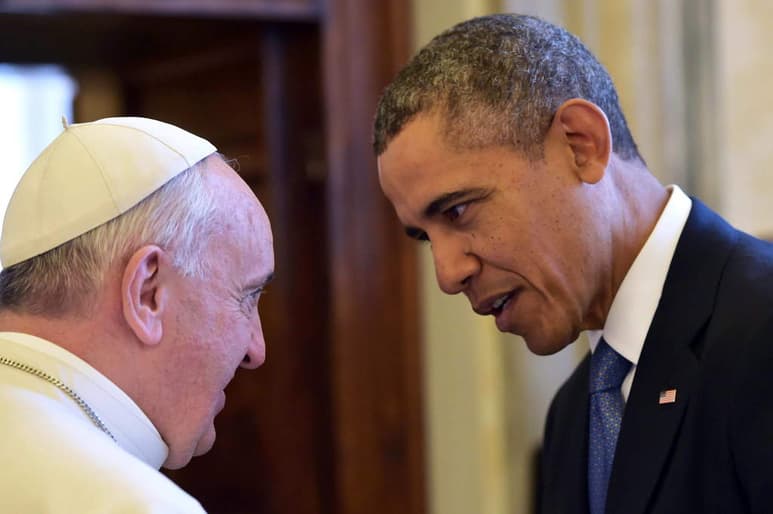 Francisco será recibido en la Casa Blanca por el presidente estadounidense Barack Obama y la primera dama Michelle Obama, durante la vista del pontífice a este país en septiembre próximo. (ARCHIVO)