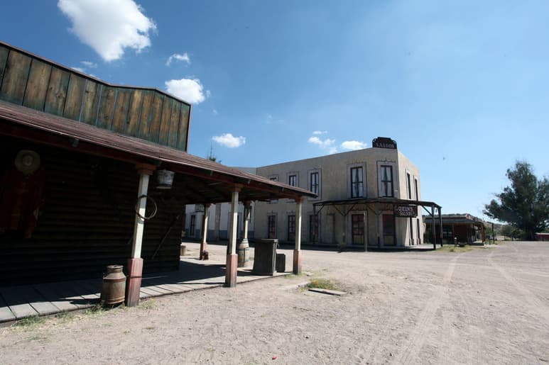 Regional. La intención es posicionar el parque temático como un atractivo regional.