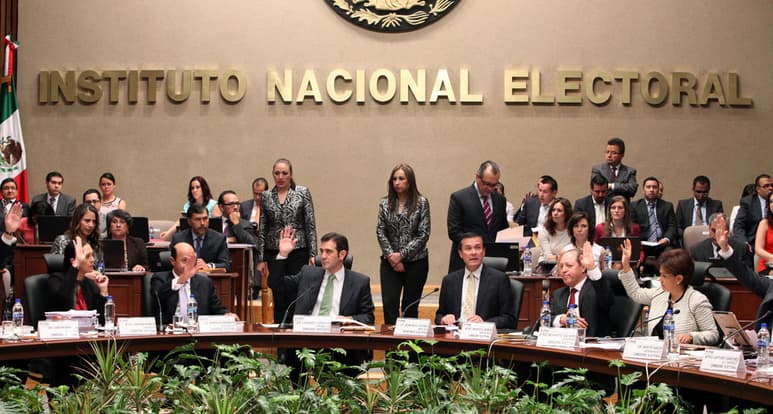 Dudas. El INE no ha logrado despertar la confianza entre la ciudadanía en la primera elección que organiza.
