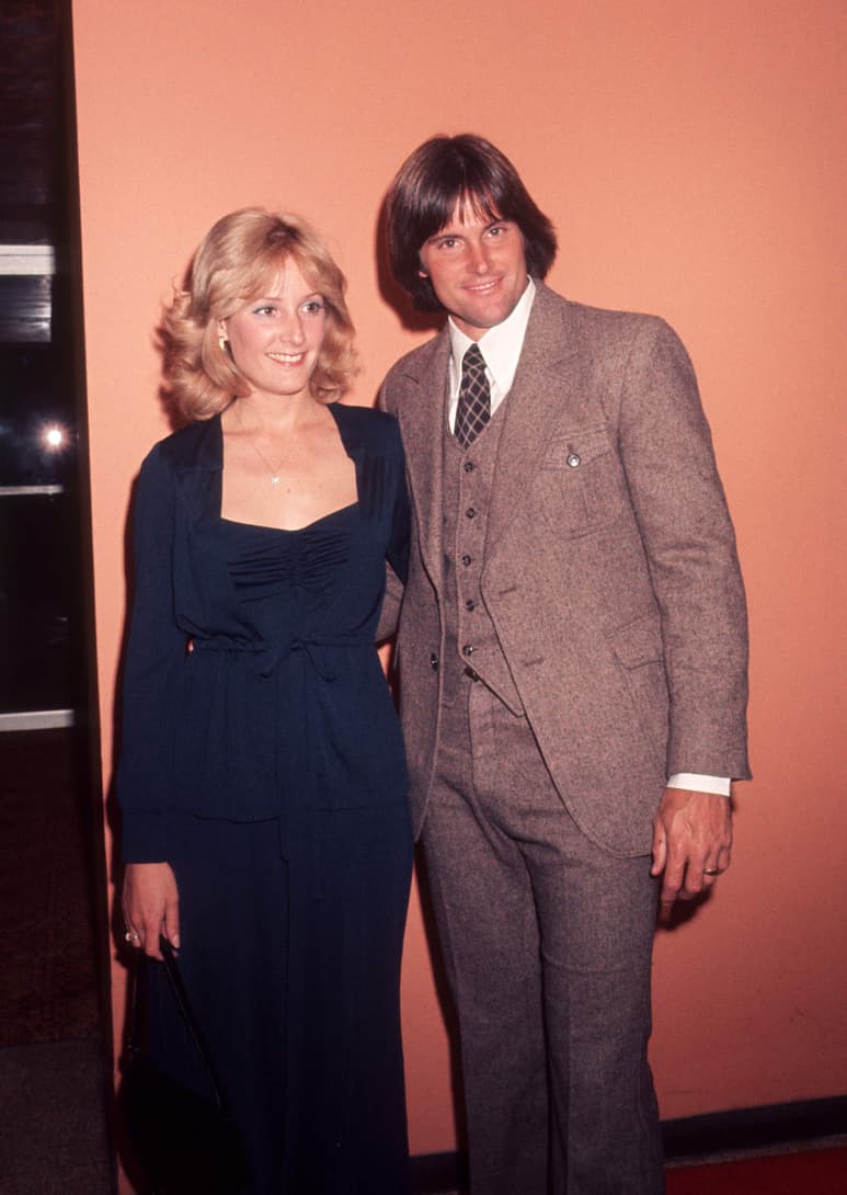 Recuerdos. Exesposa de Bruce Jenner reveló que nunca hubo nada femenino en el comportamiento del padrastro de las Kardashian.