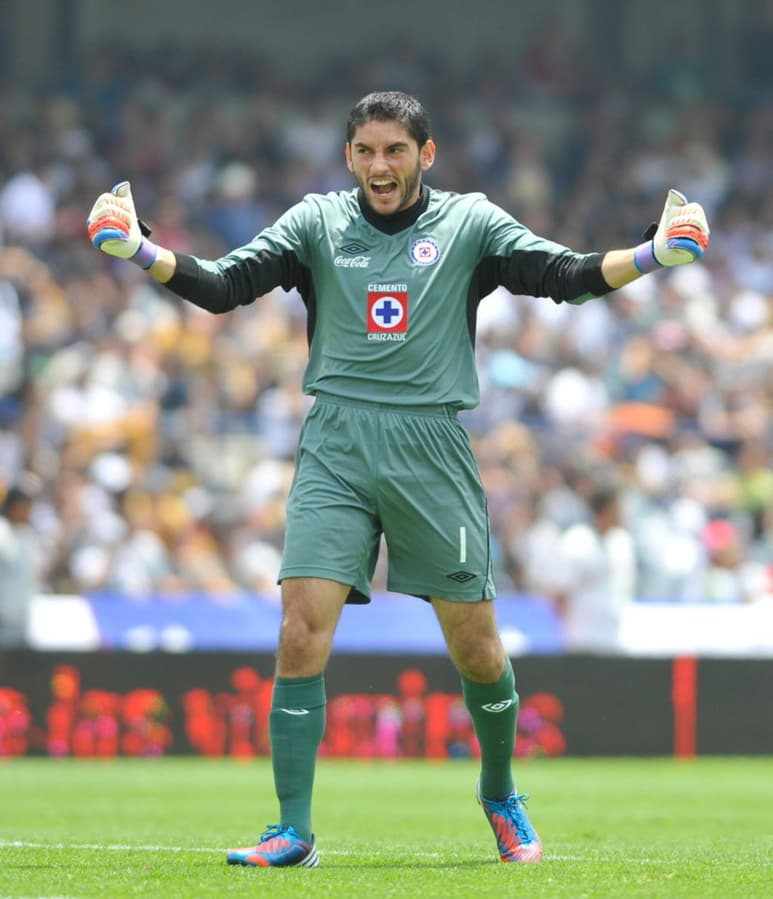 Jesús Corona es el portero menos goleado en el torneo. (Agencias)