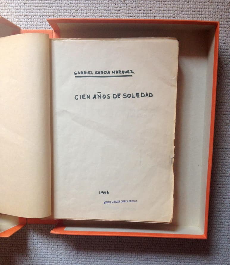 La Policía Nacional de Colombia anunció a través de su cuenta de Twitter el rescate de la primera impresión del icónico libro de Noobel robado en la FIL Bogotá.  