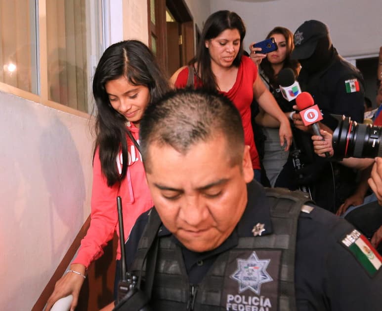 Pese al resultado, tanto la menor como su madre deberán esperar la declaratoria oficial de restitución de custodia para poder regresar a Estados Unidos. (EFE)