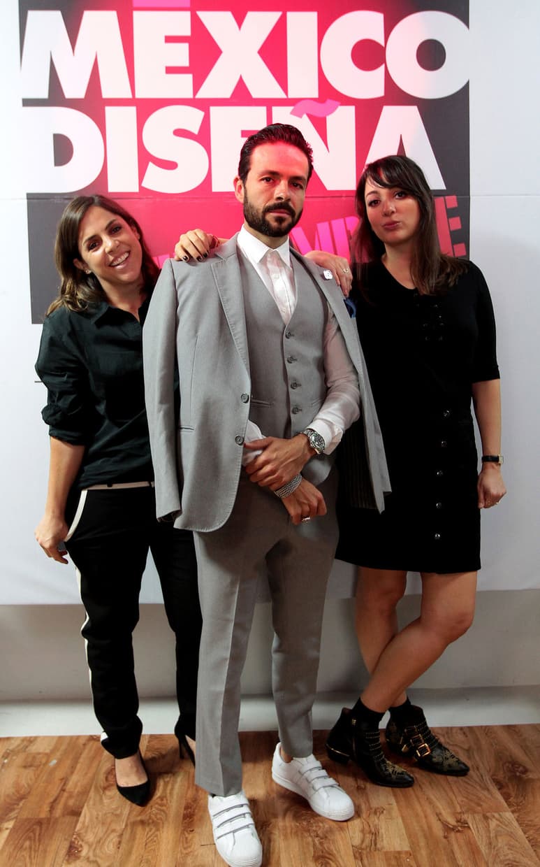 Todo listo. El grupo de jueces integrado por José María Torre, Ileana Rodríguez y Claudia Cándano.