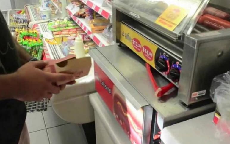 El SAT publicó una lista de alimentos preparados para su consumo en el lugar o establecimiento en que se vendan, a los cuales se les aplicará un IVA de 16 por ciento. (Twitter)