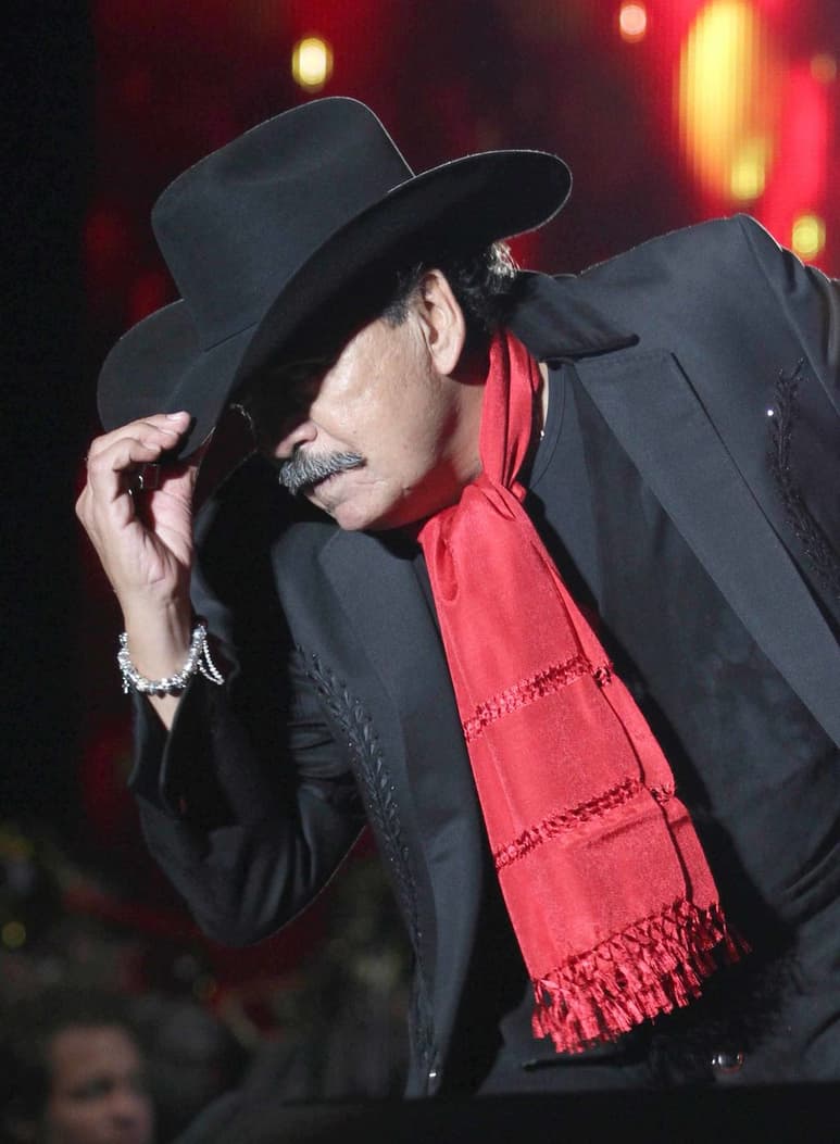 En los últimos meses, previo a su lamentable fallecimiento este lunes, las apariciones de Joan Sebastian cada vez eran menos recurrentes. (ARCHIVO)